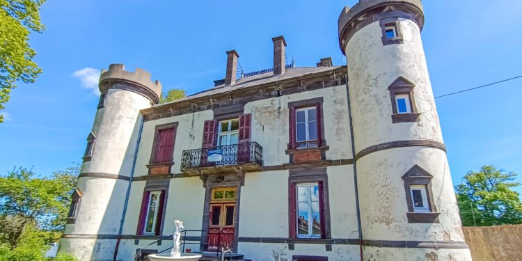 Renovation Dreams: TV’s New Château Series Inspires UK Buyers